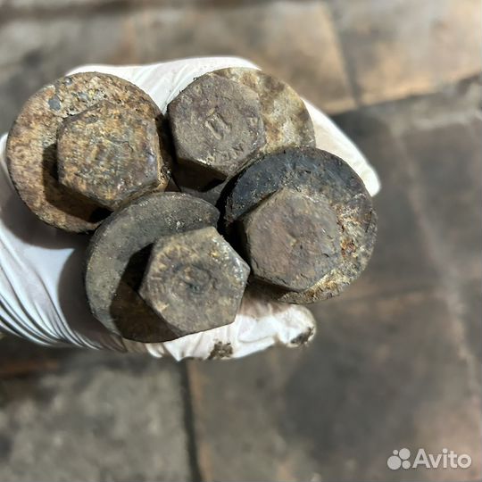 Передние развальные болты mercedes w124 w201