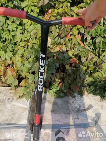 Трюковой самокат rocket