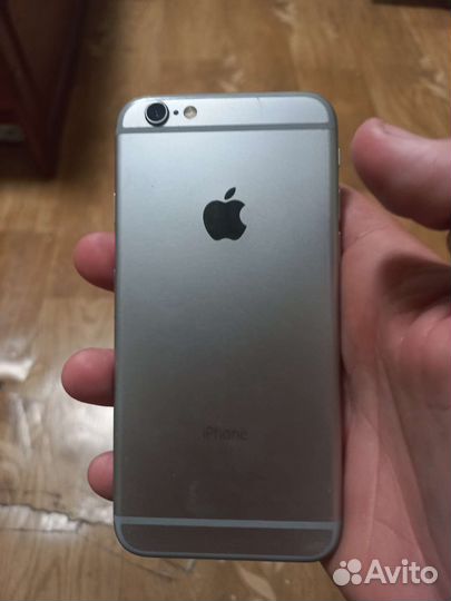 Телефон iPhone 6s