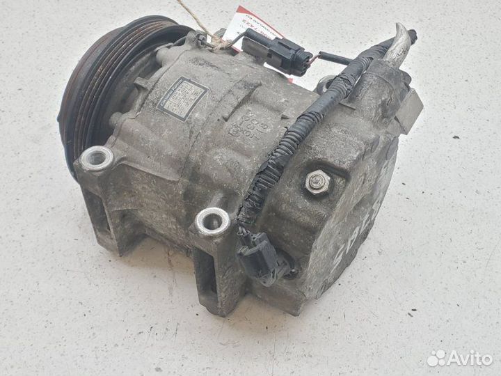 Компрессор кондиционера. Nissan Elgrand E51 VQ35DE