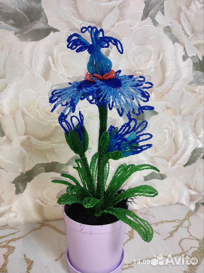 Цветы из бисера