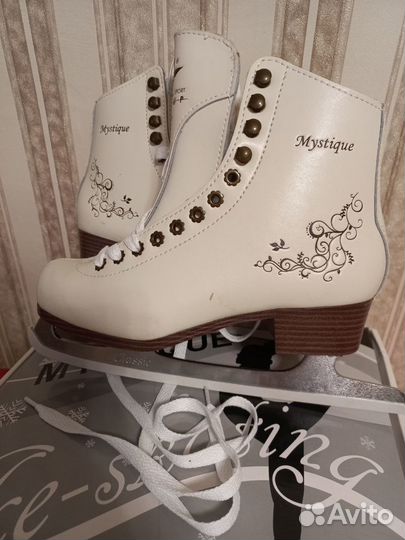 Коньки фигурные