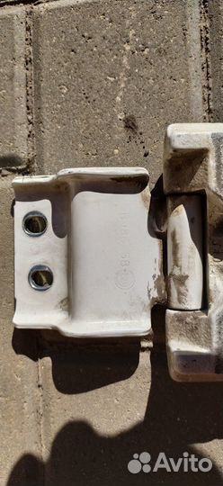 Петли задней правой двери Peugeot Boxer3