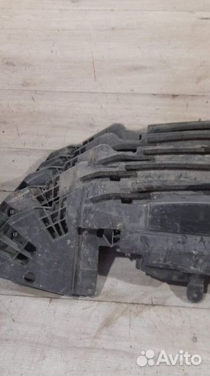 Пыльник переднего бампера Toyota Camry Xv 70 С