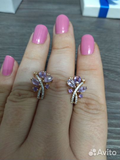Золотые серьги с аметистом