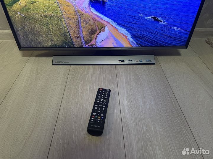 Телевизор samsung T32E310
