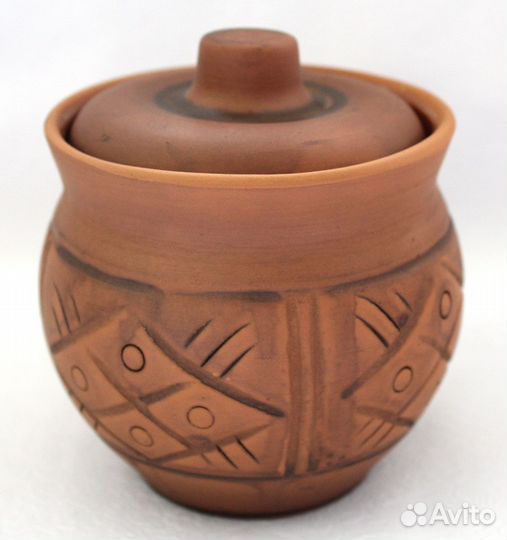 Посуда из красной глины в ассортименте