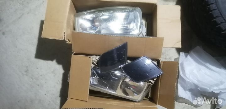 Блок фар Passat b4