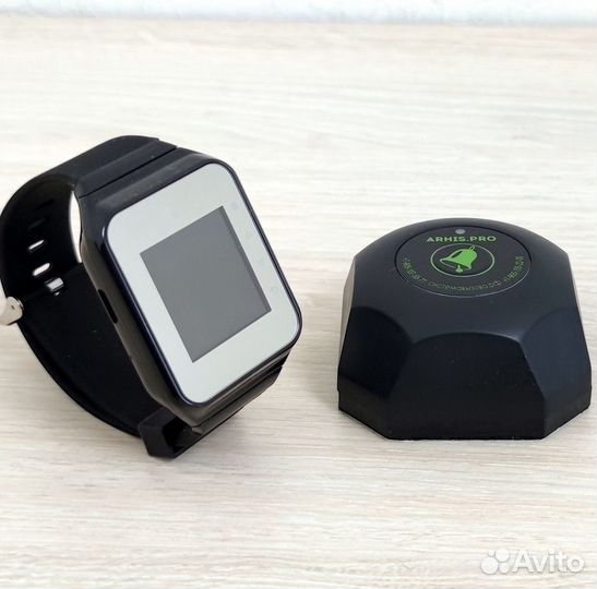 Кнопка вызова персонала с пейджером приемником