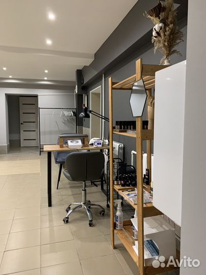 Аренда рабочего места мастера маникюра