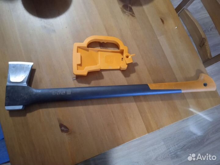 Топор колун fiskars x21