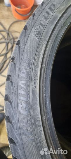 Yokohama IceGuard Stud IG65 285/35 R21