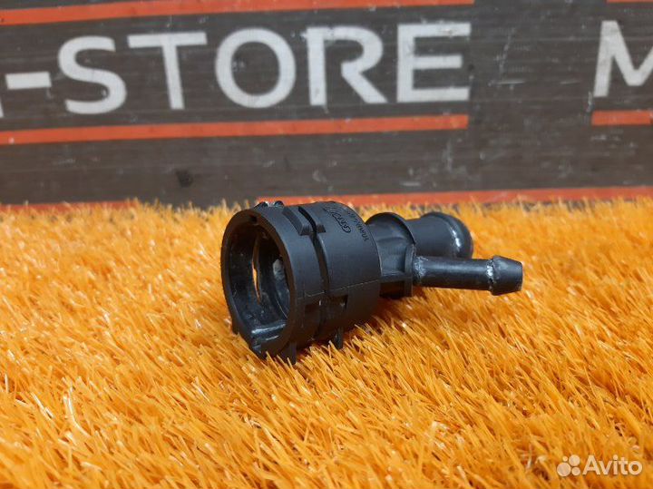 Фланец системы охлаждения Volkswagen Tiguan 5N