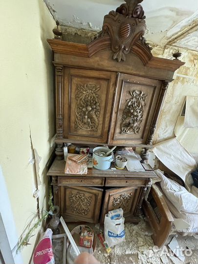 Старинный буфет комод