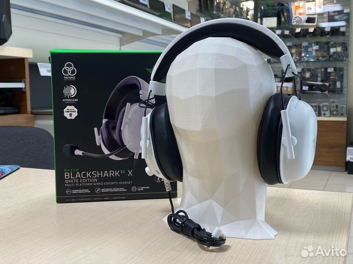 Гарнитура игровая Razer Blackshark V2 X White