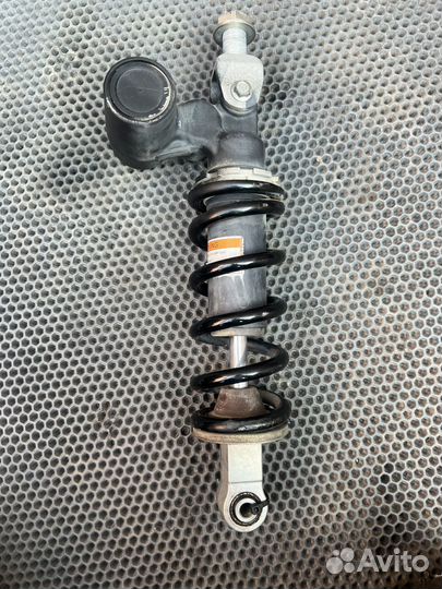 Амортизатор suzuki gsx r 600/750 l1-l10