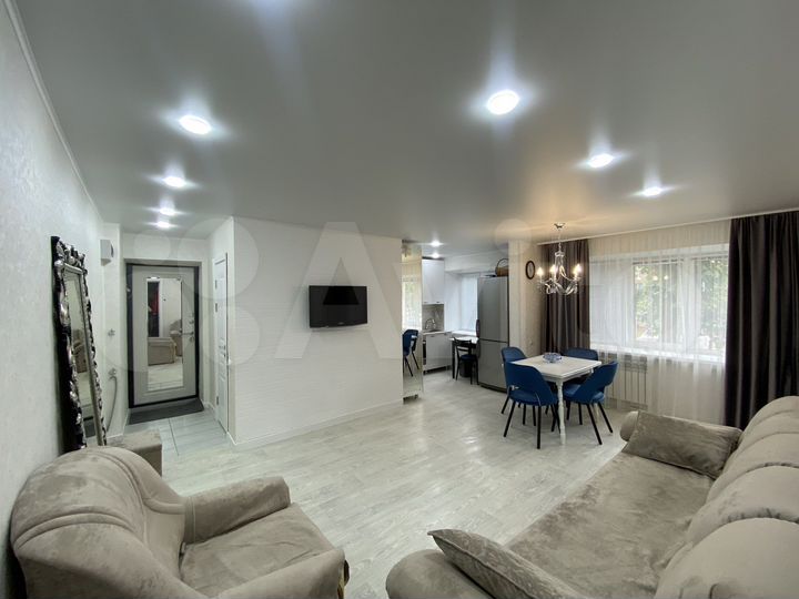 2-к. квартира, 43 м², 1/5 эт.