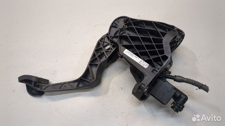 Педаль сцепления Volkswagen Passat 7 Европа, 2011