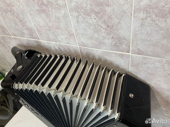 Аккордеон «Тула» А-6, три четверти