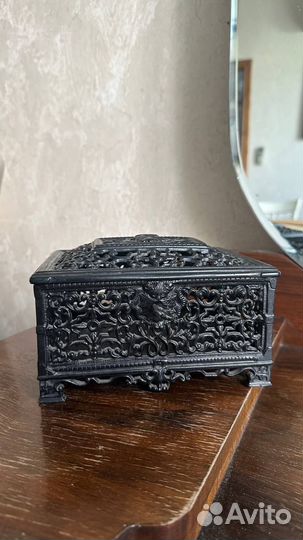 Шкатулка Старинная металл