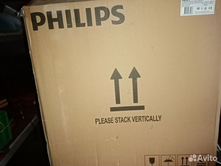 Светодиодная панель Philips