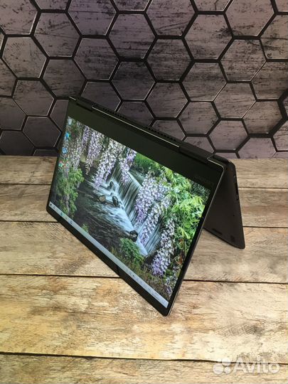 Lenovo Yoga i5 / i7, 8gb, 14.0 ips