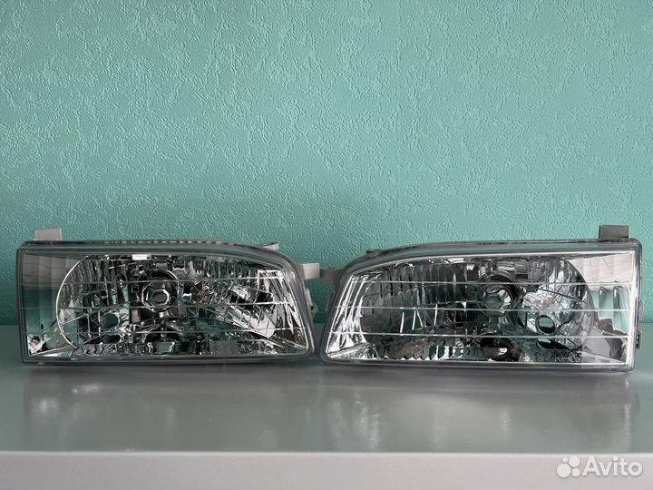 Фары Toyota Sprinter Carib