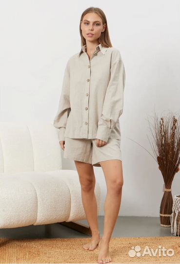 Льняной костюм женский с шортами