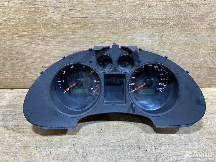 Панель приборов Seat Ibiza 3 бензин 112300