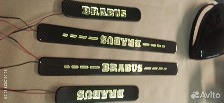 Накладки порогов Mercedes brabus 463A
