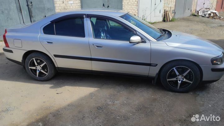 Volvo S60 2.4 AT, 2003, 350 000 км