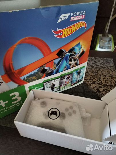 Xbox One S + Game Pass Ultimate