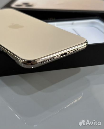 iPhone 11 Pro, 64 ГБ