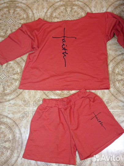 Футболка + шорты женские