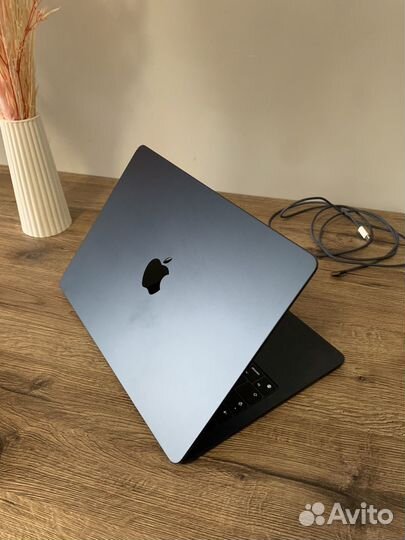 Macbook Air 13 2022 M2 256gb «midnight»