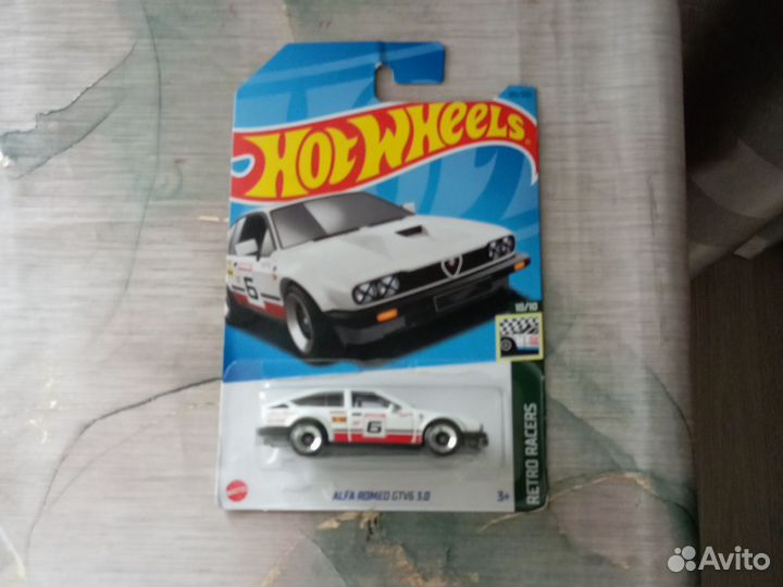 Hot wheels машина