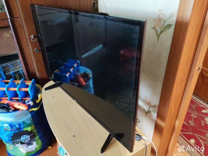 Телевизор