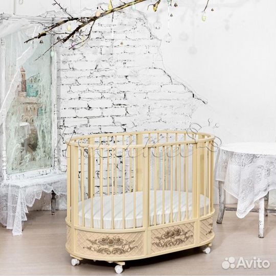 Детская кроватка круглая овальная