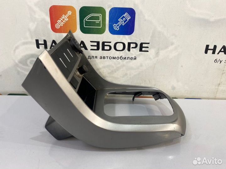 Накладка на центральную консоль (торпеды) Geely