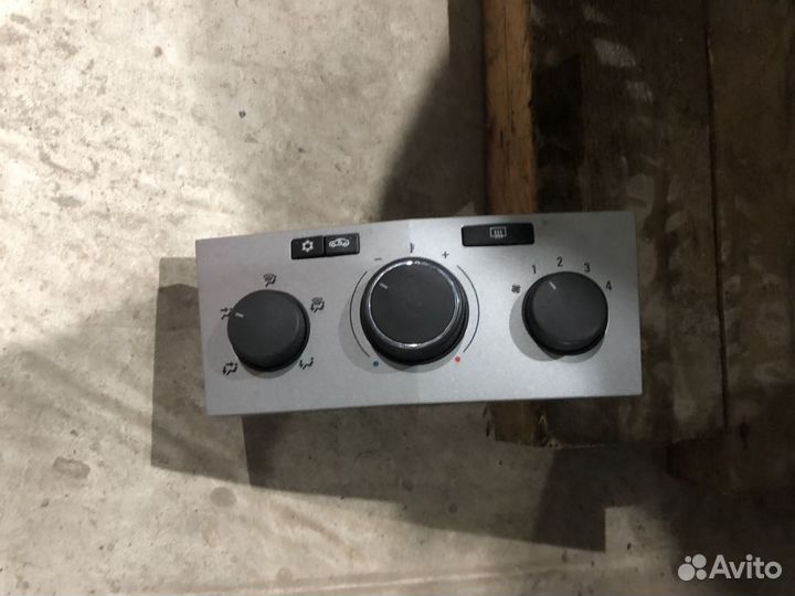 Блок кондиционера opel astra H