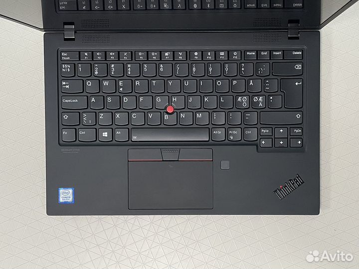 Lenovo ThinkPad X1 Carbon 7