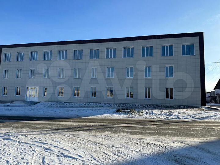 Здание, 923 м²