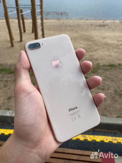 iPhone 8 plus весь в оригинале