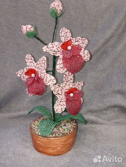Орхидея из бисера