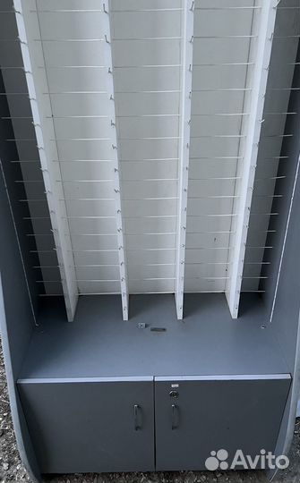 Шкаф -Витрина для очков