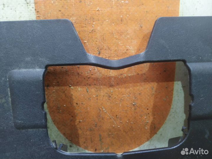 Кожух замка капота Mitsubishi Outlander 2 XL