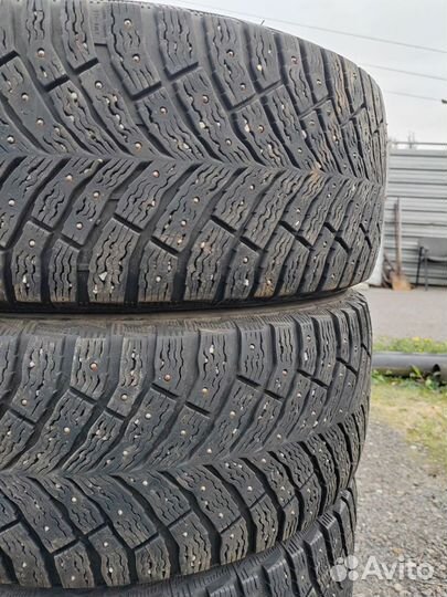 Michelin X-Ice North 4 225/50 R17 98T