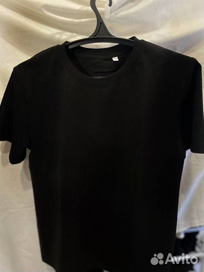 Футболка черная