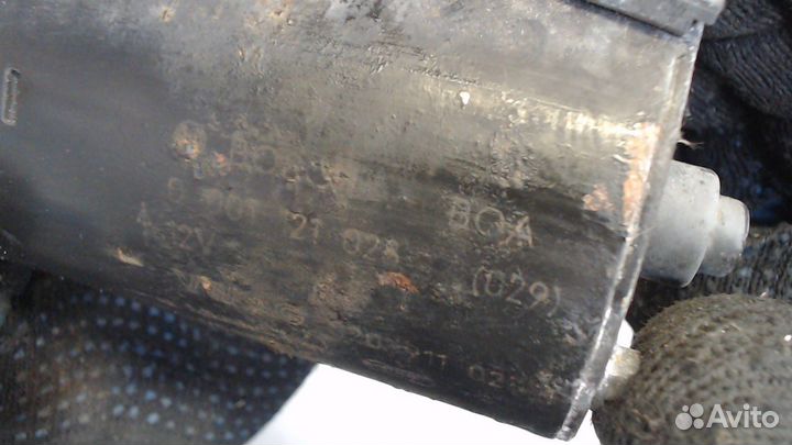 Стартер Volkswagen Sharan, 2005