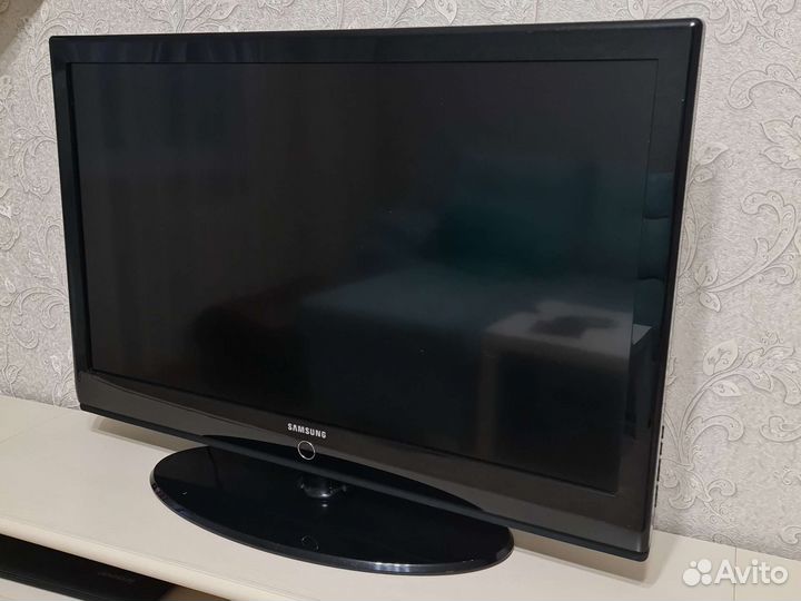 Телевизор samsung
